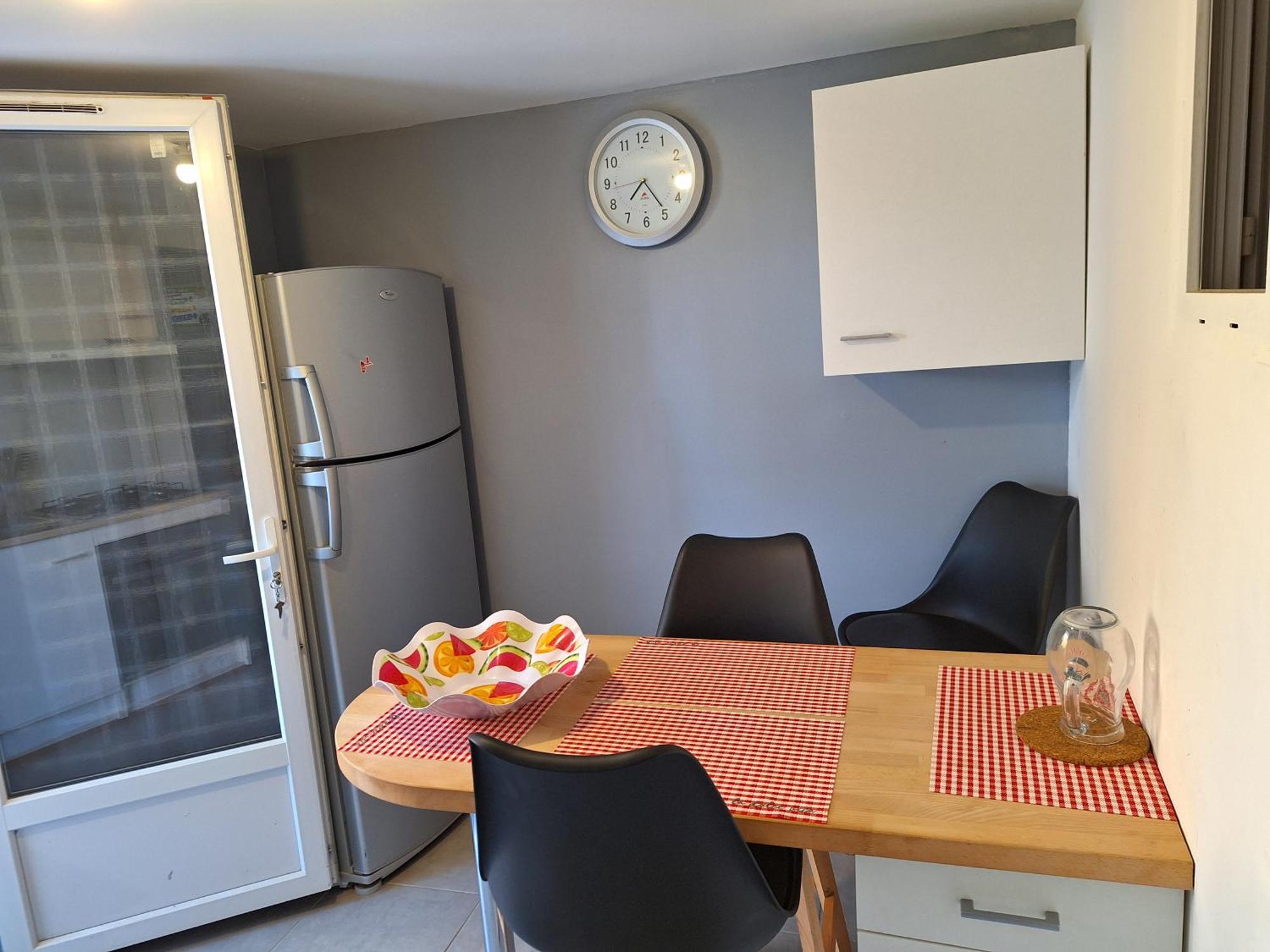 Agreable Studio Tout Equipe Montsoue ภายนอก รูปภาพ